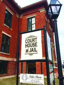 The Woodstock Independent Courthouse