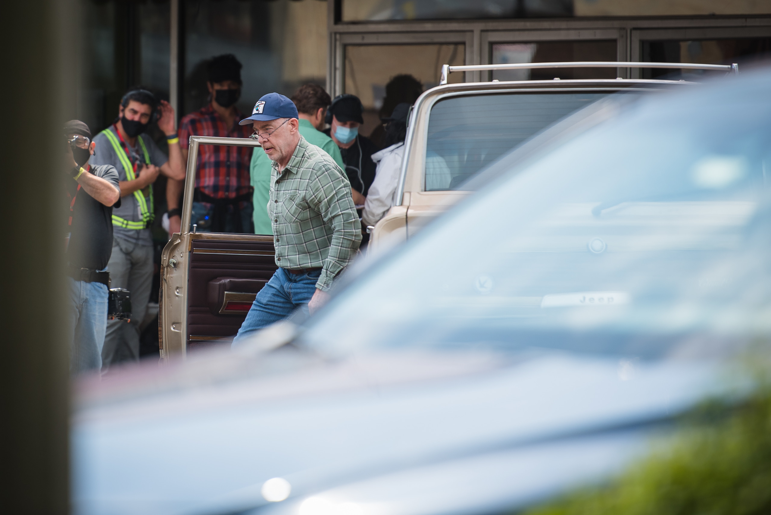 The Perfect Midwestern Town Cast Crew Of Amazon Prime Series Plan To Be In Woodstock For A While The Woodstock Independent