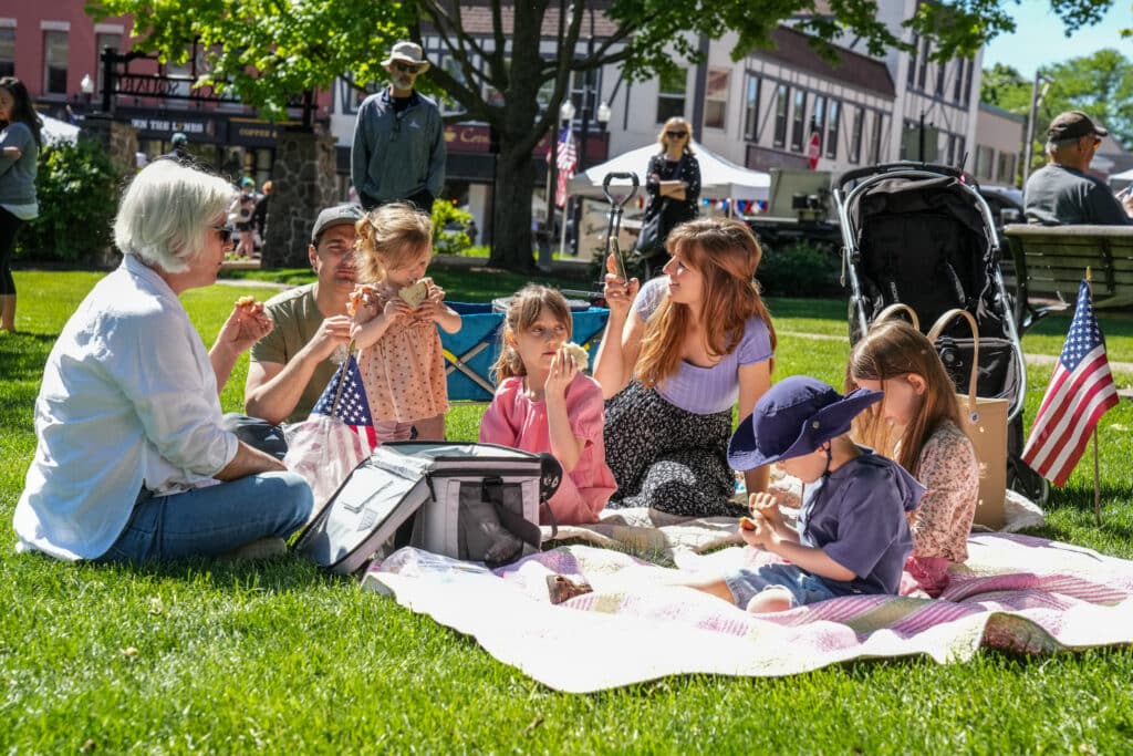 the Nenn Family having a picnic Saturday AM at the farmer's market